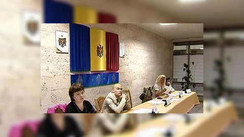 В Молдавии решают, как выбирать президента
