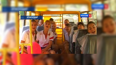 Спортивным школам Кубани передали 30 автобусов