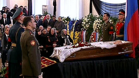 Руководство России простилось с Виктором Черномырдиным
