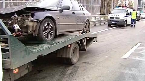 ДТП на Боровском шоссе: столкнулись 10 машин, двое пострадавших