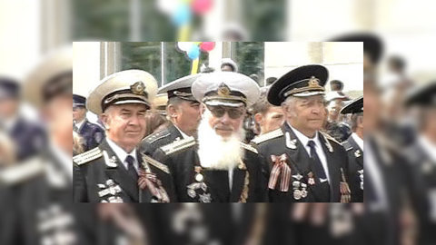Воины-победители прошли парадом в Севастополе