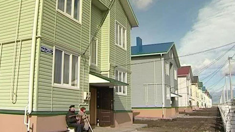 Подмосковные погорельцы получат ключи от новых домов