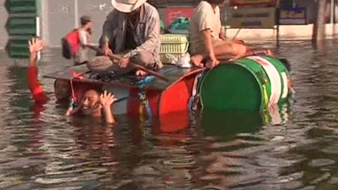 Вода полностью откачана из центра Бангкока