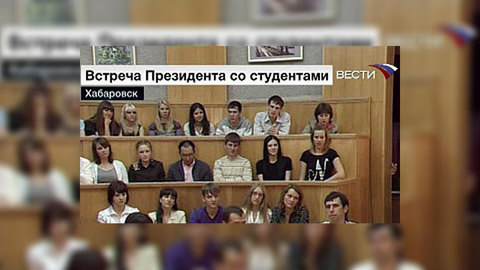 Президент пообщался со студентами и врачами