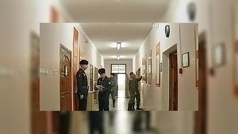 Восьмерых командиров отправили в отставку за дедовщину