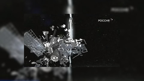 Обломки столкнувшихся спутников начинают падать на Землю