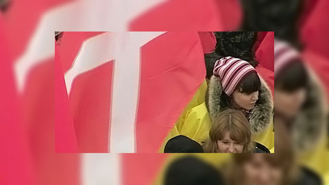В московской акции "Наших" поучаствовали 20 тысяч человек