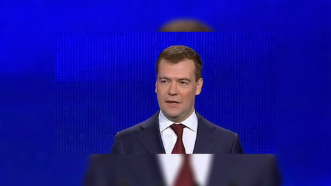 Медведев: стране требуется "умная экономика"