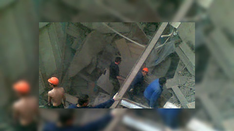 Обрушение в Москве: фотографии, сделанные в первые минуты после ЧП