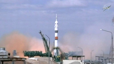 Роскосмос: при установке "Союза" возникли замечания к оборудованию