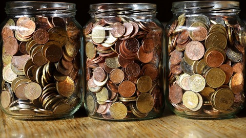 ЦБ в пятницу решит судьбу вкладчиков и заемщиков