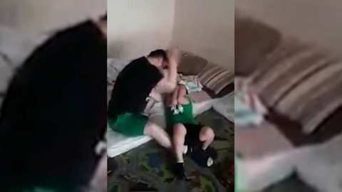 Киргиз, избивавший сына за отказ отжиматься, получил условный срок