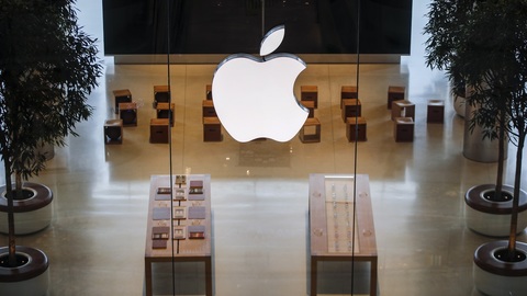 У Apple упала квартальная выручка впервые с 2019 года