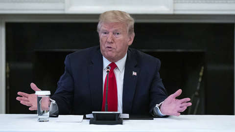 Трамп раскритиковал NYT за нападки на Россию и высмеял Байдена