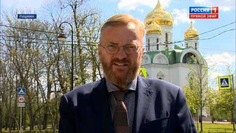 Милонов предложил наказывать клиники за превращение людей в "Барби" и "Кенов"