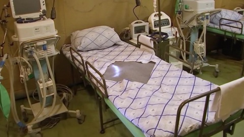 COVID-19: число заболевших третьи сутки на максимуме с начала года