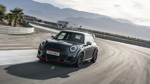 Полностью электрические модели Mini поступят на российский рынок в 2022 году