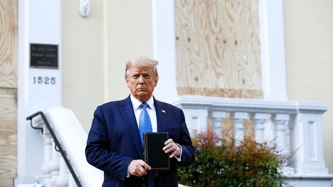 Вопреки основной версии: Трамп считает, что взрыв в Бейруте был следствием атаки