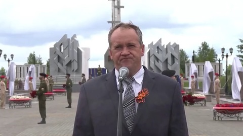 Спикер Тобольской городской Думы поздравил всех с началом войны. Видео