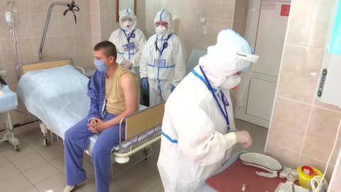 Участникам испытаний вакцины понадобилась психологическая помощь