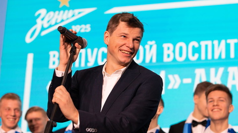 Три ошибки: Аршавин пошутил про возможную отставку Медведева