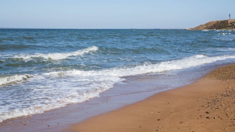 В Крыму женщину унесло на 1,5 километра в море