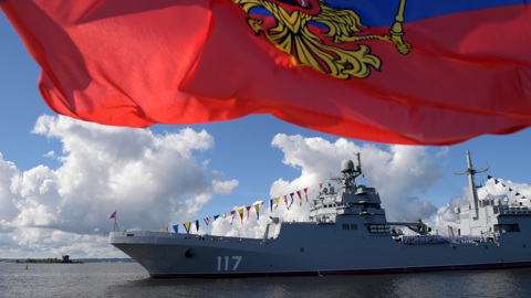 В Петербурге начался Главный военно-морской парад