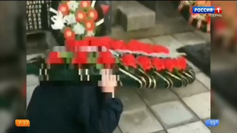 Родители девочки, которая укрылась с венком на мемориале ВОВ, будут наказаны
