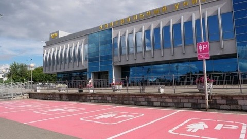 Только что открытая женская парковка в Казани уже под запретом