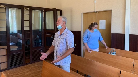 В смерти пенсионерки от упавшей сосульки обвинили хозяина "балкона-убийцы"