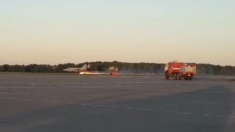 МиГ-31 совершил аварийную посадку в Перми из-за отвалившегося колеса