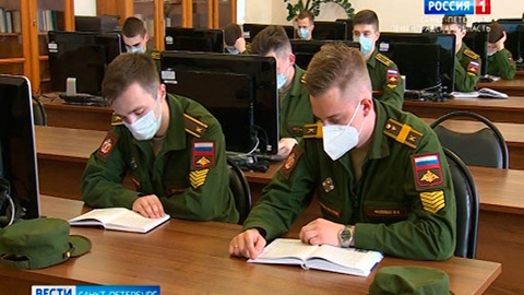 Двух курсантов Военно-медицинской академии представили к награде за спасение погибавших
