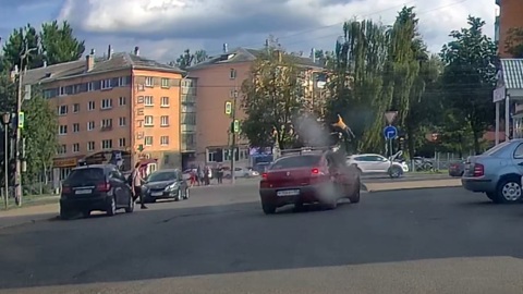 В Пскове недавно вышедший из тюрьмы мужчина устроил смертельное ДТП на угнанном авто