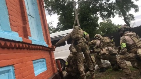У ликвидированных в Ингушетии бандитов нашли пистолет убитого ими сотрудника Росгвардии
