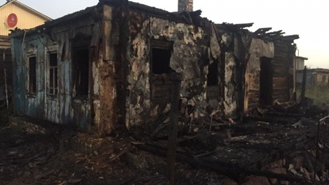Двое жителей Асекеевского района погибли при пожаре в жилом доме
