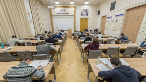 В петербургском Политехе обрушился потолок