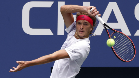 ATP Finals. Зверев на старте победил Берреттини