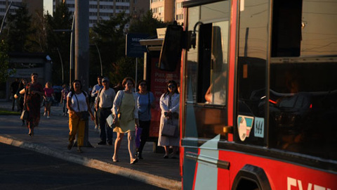 В Казани кондуктор автобуса спасла жизнь пассажирке