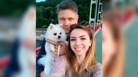 Отказавшаяся уехать из Уханя без собаки украинка покорила сердце женатого пограничника