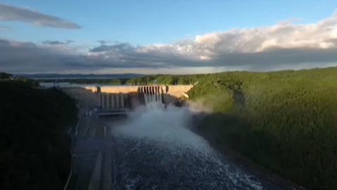 Нижне-Бурейская ГЭС увеличила объем сбросов воды