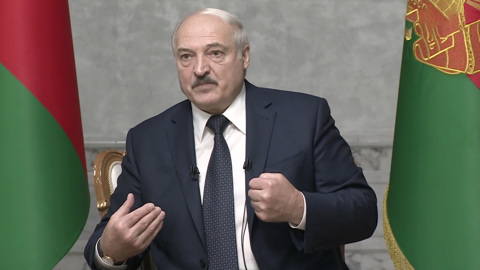 Лукашенко призвал митинговать весной