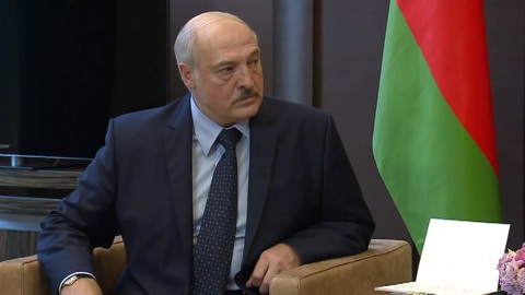 Опорочили службу. Лукашенко лишил дипломатических рангов двух послов