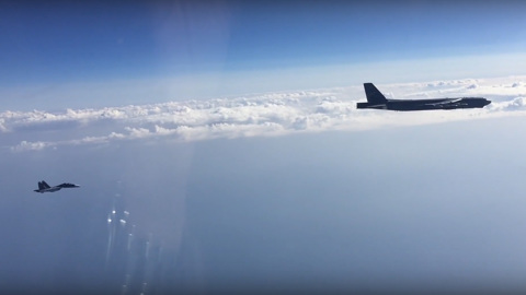 Над Балтийским морем заметили американский бомбардировщик