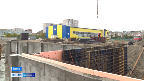 В Коле продолжается строительство плавательного бассейна