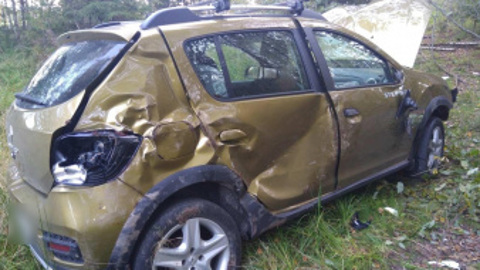 Два автомобиля за один день вылетели в кювет в Тверской области