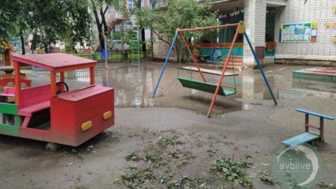 Тонущий детский сад спасут от воды в Свободном