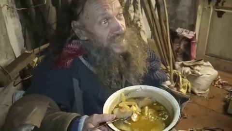 "Кулибин" из Чувашии создал посох для сбора яблок