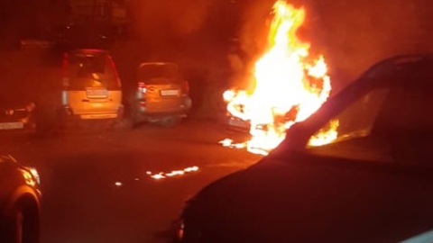 Во Владивостоке продолжают поджигать автомобили