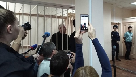 Под арестом до 8 октября. В Челябинске продолжается суд над экс-мэром Тефтелевым