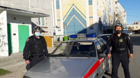 На Ямале росгвардейцы нашли потерявшуюся 5-летнюю девочку